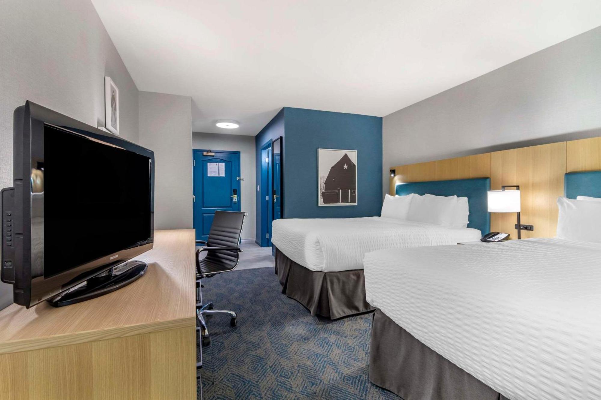 ควอลิตี้ โฮเต็ล แอนด์ คอนเฟอเรนซ์ เซ็นเตอร์ แอบบอตส์ฟอร์ด Hotel อับบอทส์ฟอร์ด ภายนอก รูปภาพ